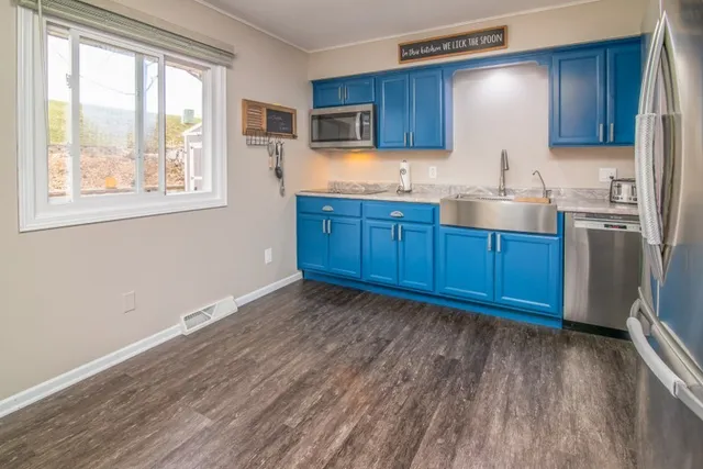 $335,000 | 1509 Hillside Lane, Watertown, WI 53098