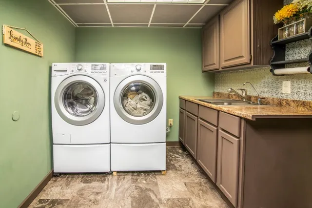 $335,000 | 1509 Hillside Lane, Watertown, WI 53098