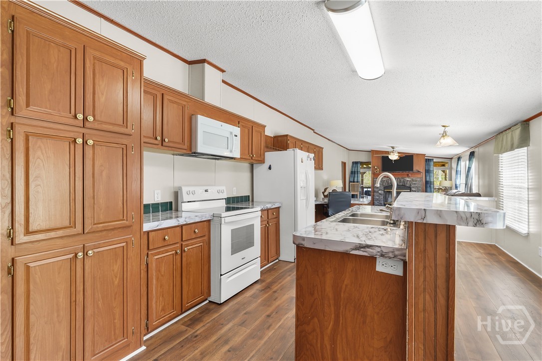 1298 Lee Road Pembroke, GA 31321 - Photo 8 of 32