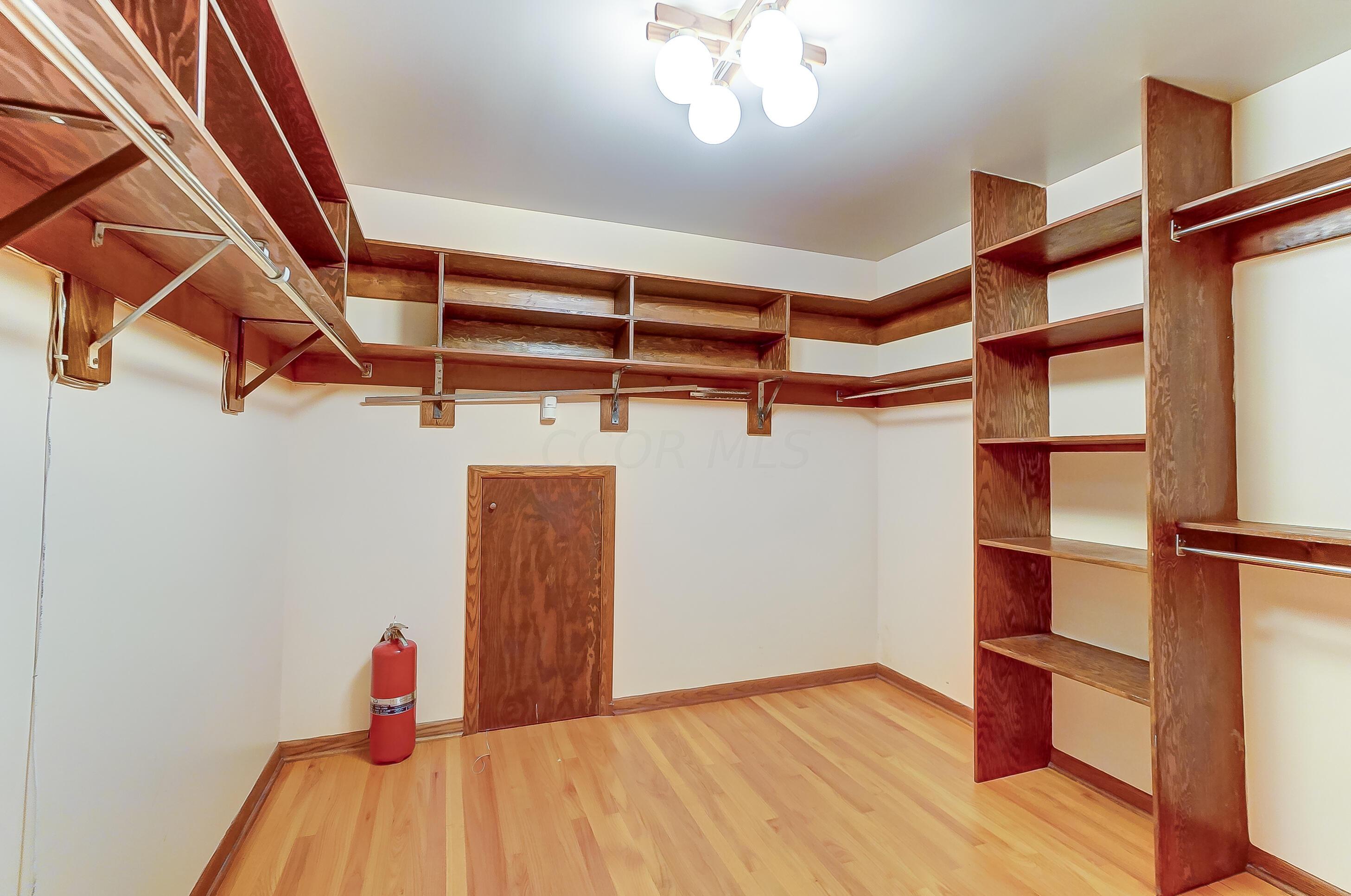 1560 Carriage Road Powell, OH 43065 - Photo 23 of 64 Master Bedroom Closet