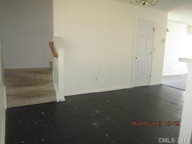10 Riverside Street Lowell, NC 28098 - Photo 9 of 10 a view of small space