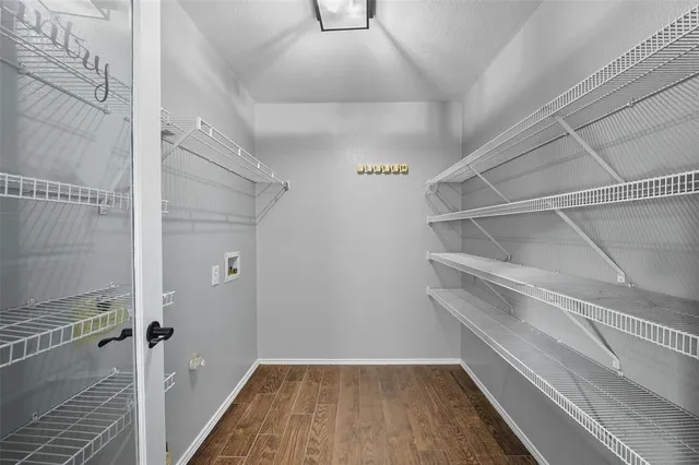 $299,900 | 219 Hilltop Drive, Justin, TX 76247