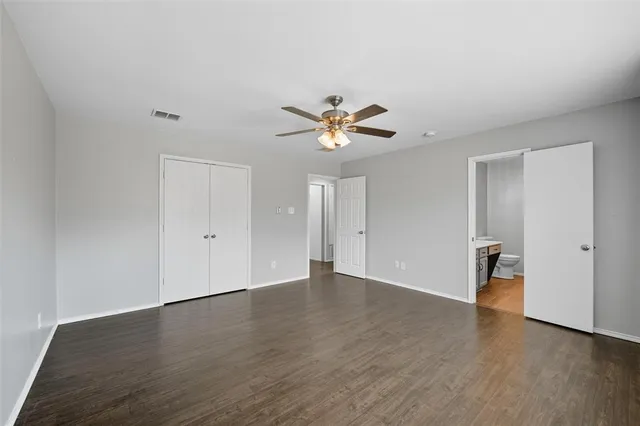 $299,900 | 219 Hilltop Drive, Justin, TX 76247