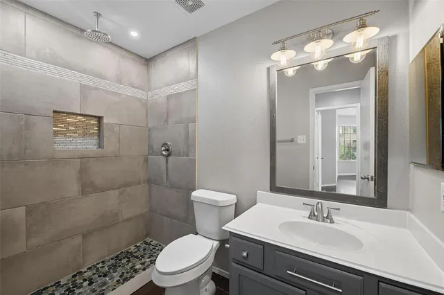 $299,900 | 219 Hilltop Drive, Justin, TX 76247