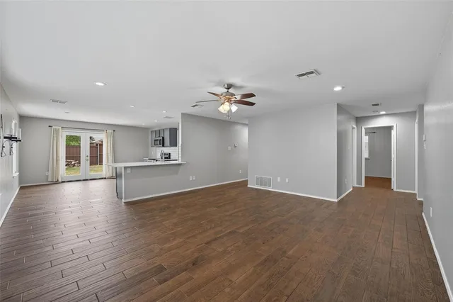 $299,900 | 219 Hilltop Drive, Justin, TX 76247