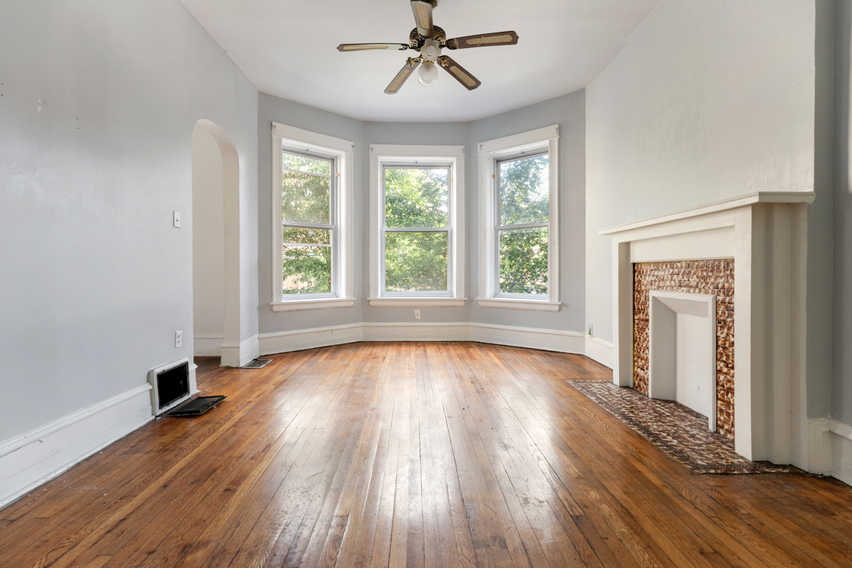 1907 West Irving Park Road Chicago, IL 60613 - Photo 12 of 26
