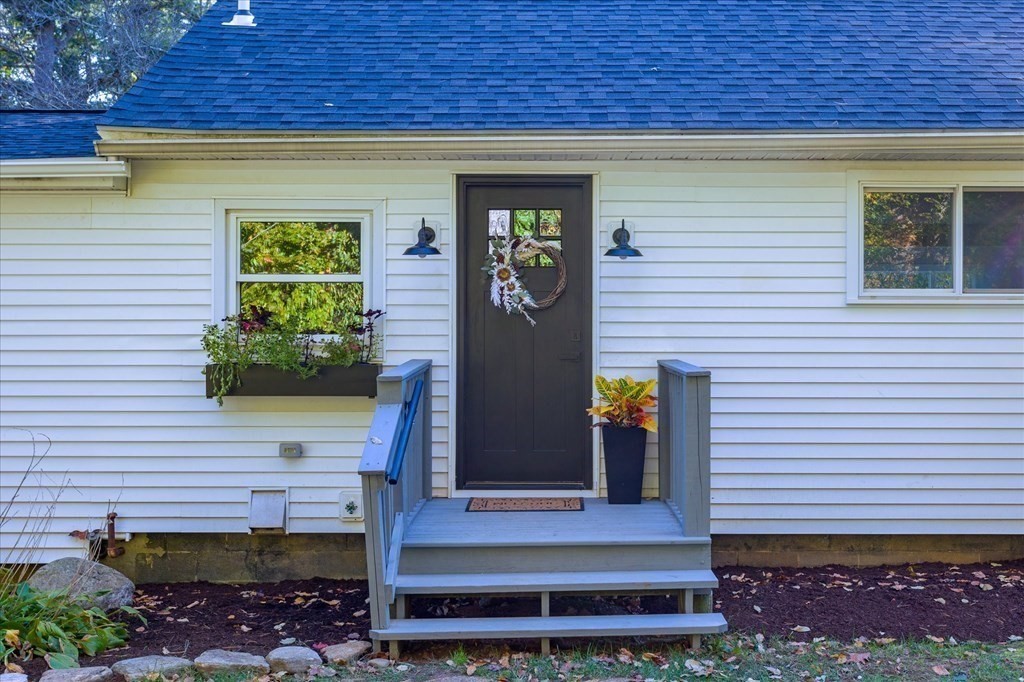187 Brimfield Road Holland, MA 01521 - Photo 6 of 32 Gallery Image 6