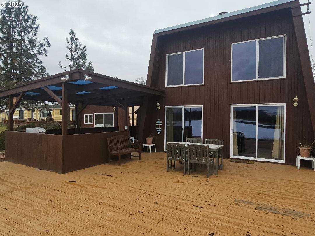 73 South Lakewood Road Tygh Valley, OR 97063 - Photo 3 of 44 a view of house with outdoor seating space