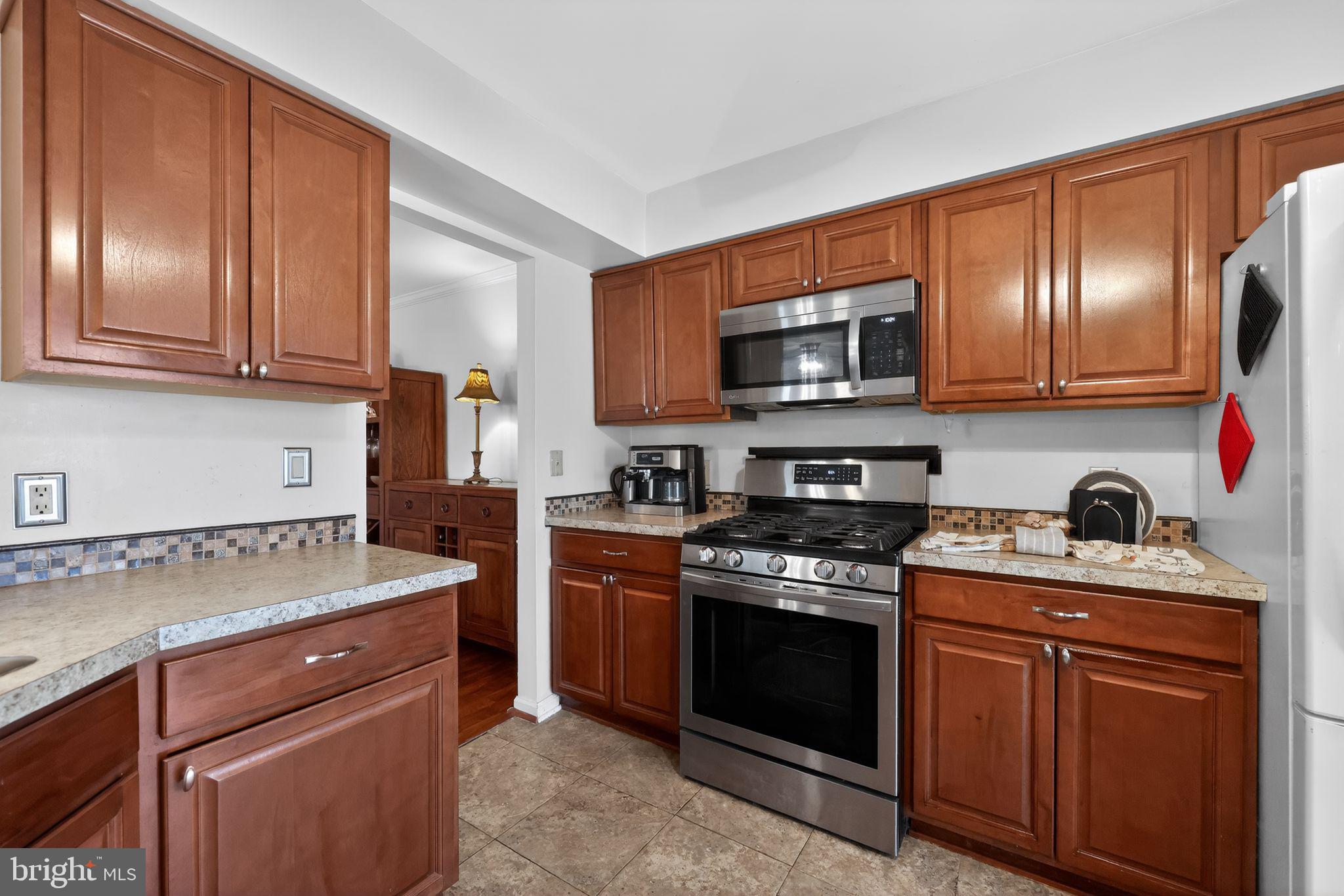608 Wharton Road Mount Laurel, NJ 08054 - Photo 17 of 31
