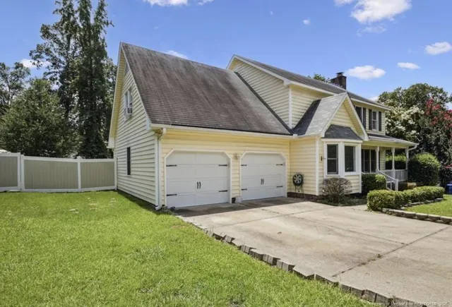 $2,100 | 7713 Charring Cross Lane, Fayetteville, NC 28314