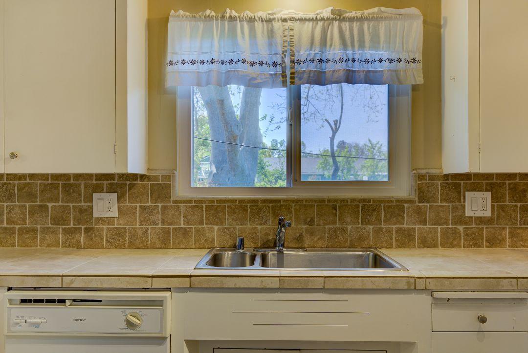 3414 Riverside Drive Anderson, CA 96007 - Photo 7 of 30 3414RiversideDrive_005