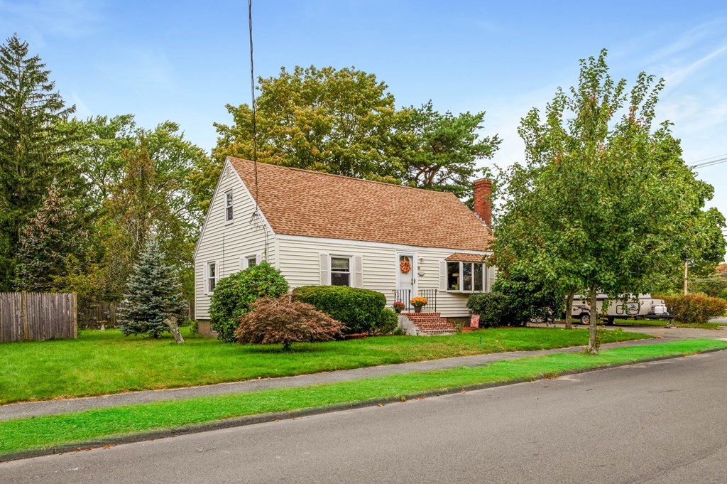 38 Walter Road Danvers, MA 01923 - Photo 1 of 29
