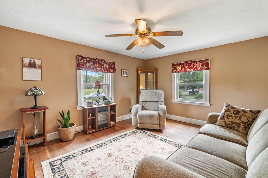 38 Walter Road Danvers, MA 01923 - Photo 18 of 29