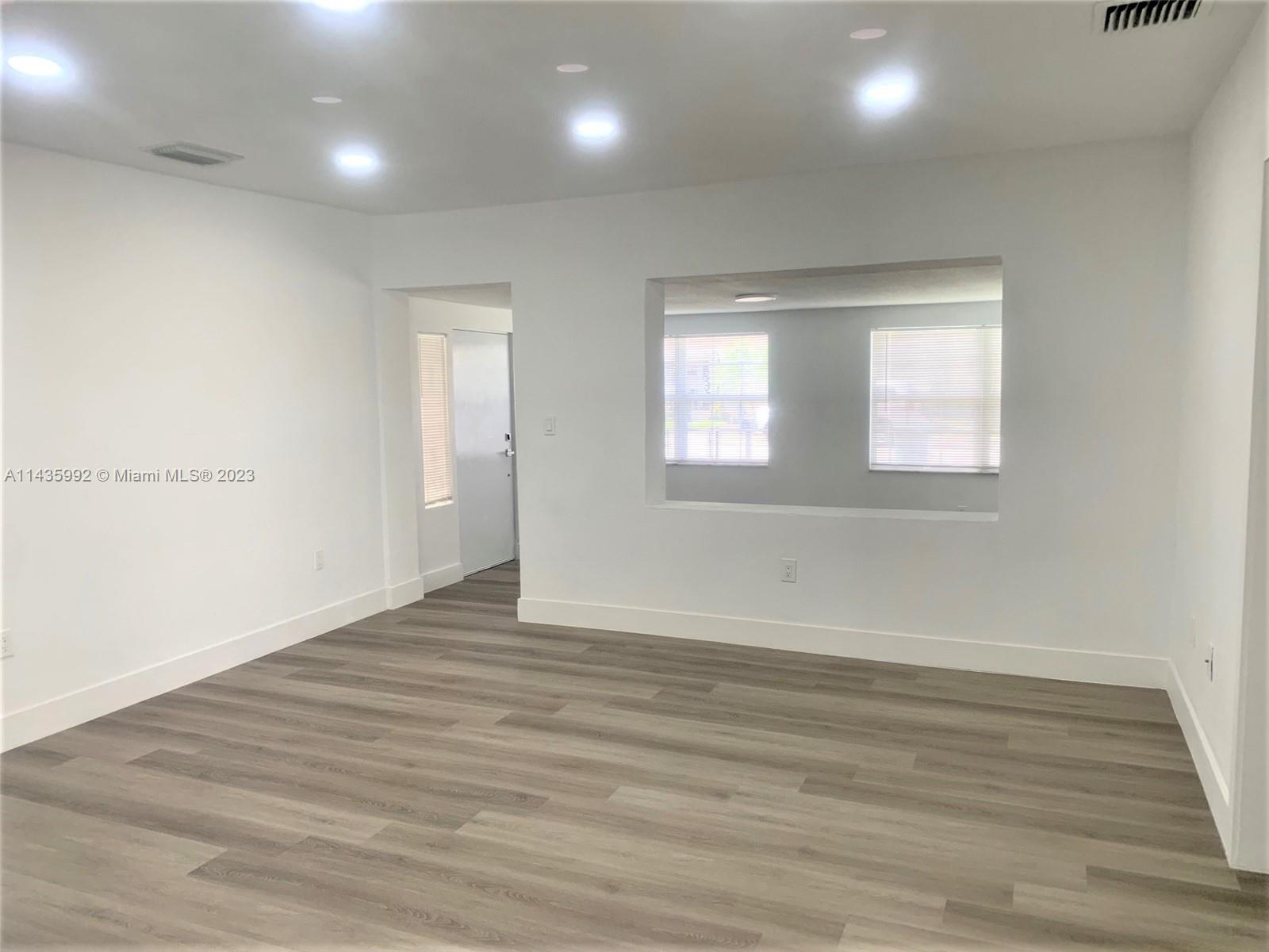 3335 Northwest 19th Street Miami, FL 33125 - Photo 11 of 42