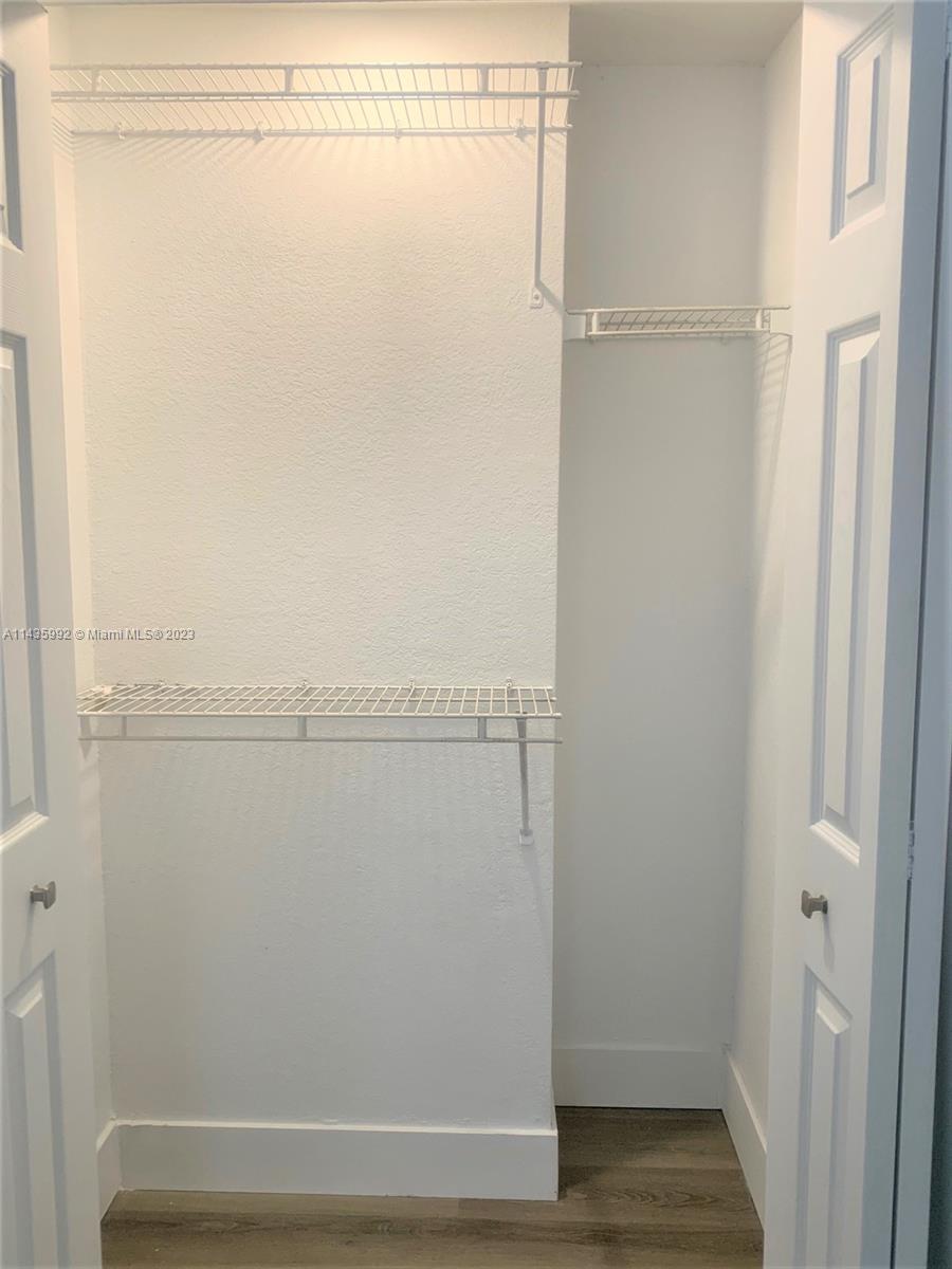 3335 Northwest 19th Street Miami, FL 33125 - Photo 18 of 42