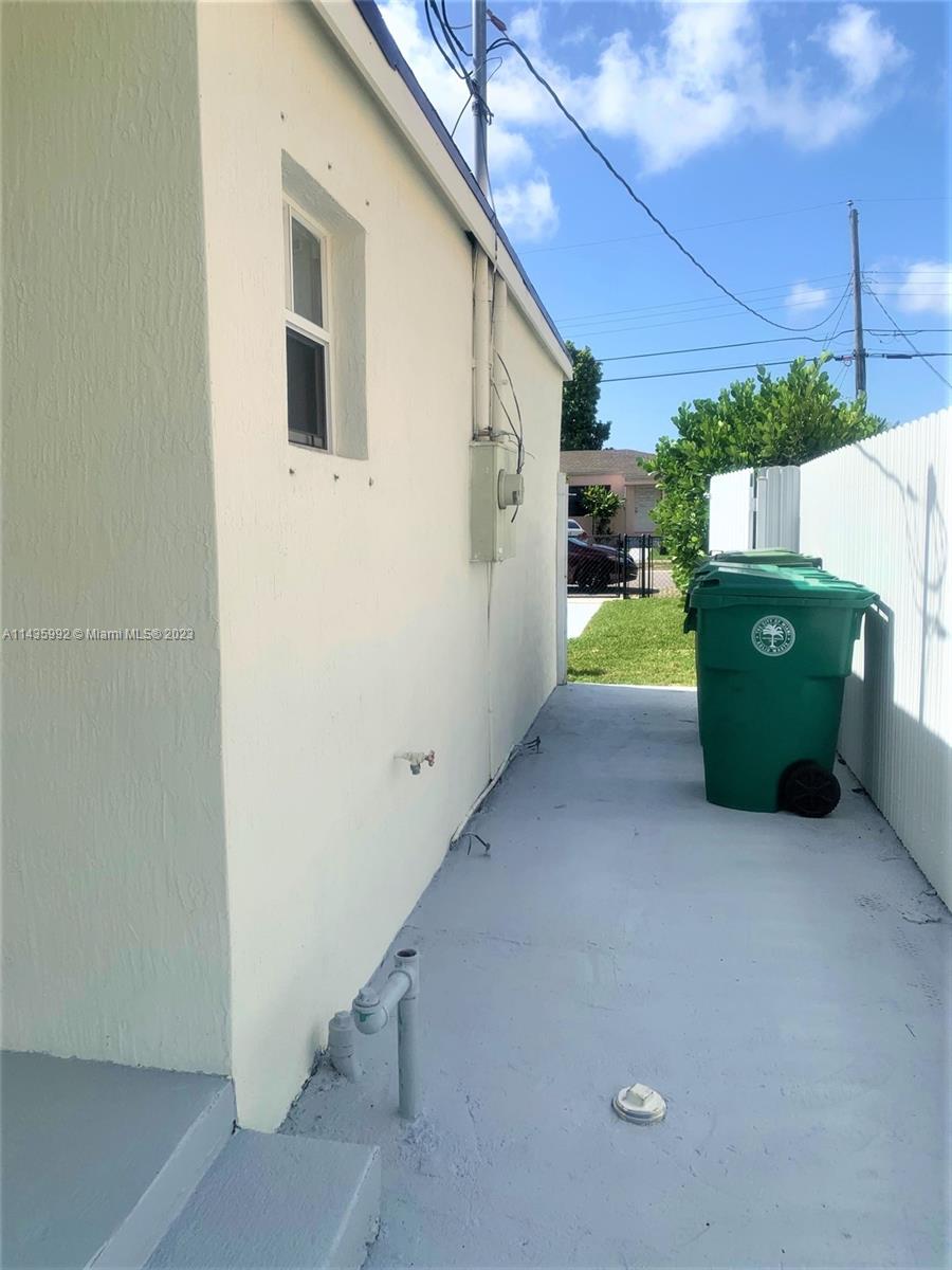 3335 Northwest 19th Street Miami, FL 33125 - Photo 41 of 42