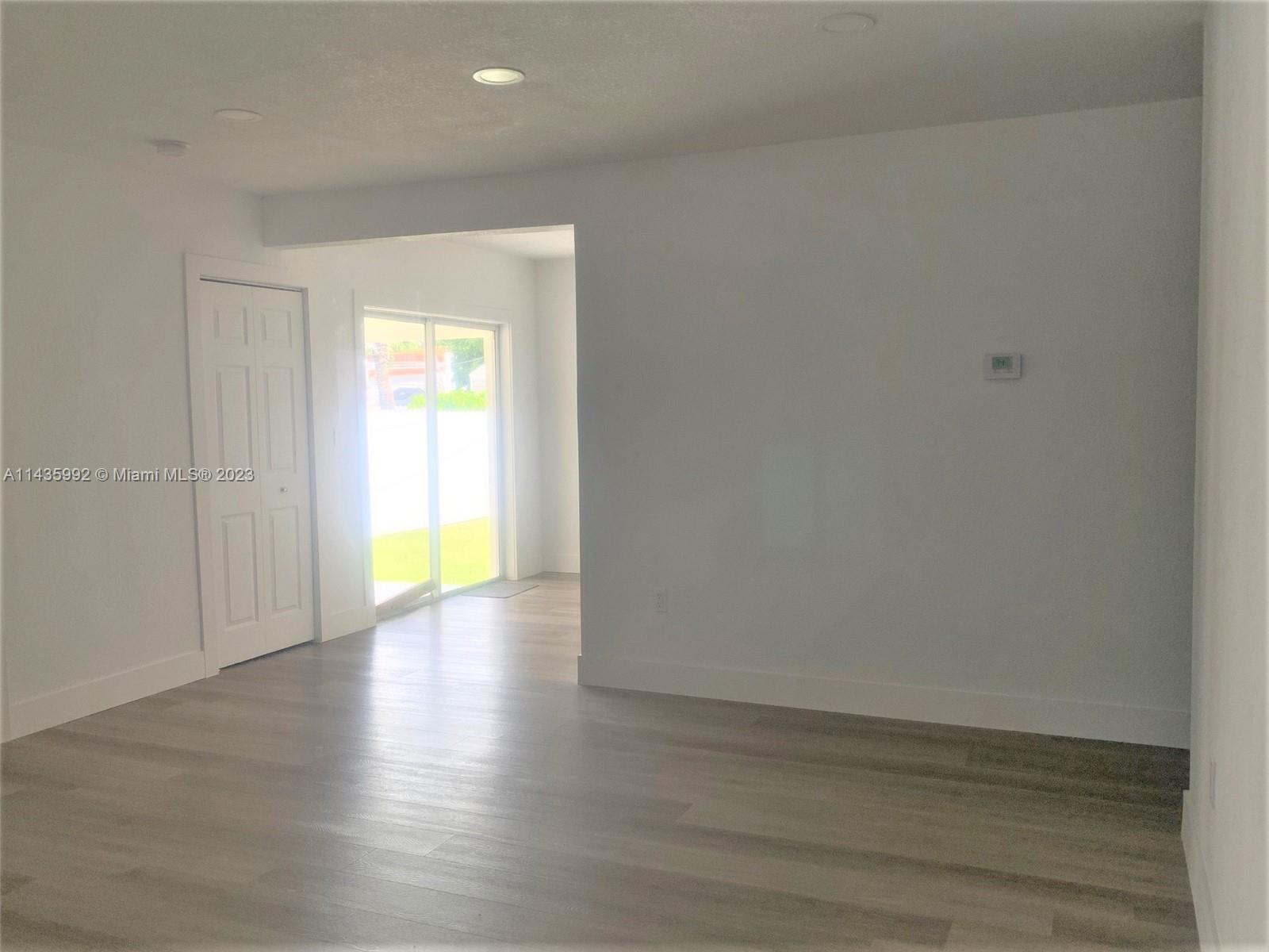 3335 Northwest 19th Street Miami, FL 33125 - Photo 10 of 42