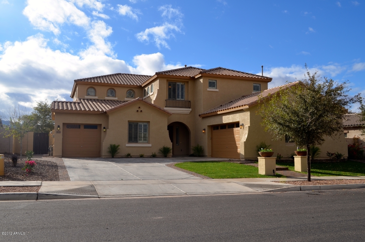 3155 East Blue Ridge Way Gilbert, AZ 85298 - Photo 1 of 70 1