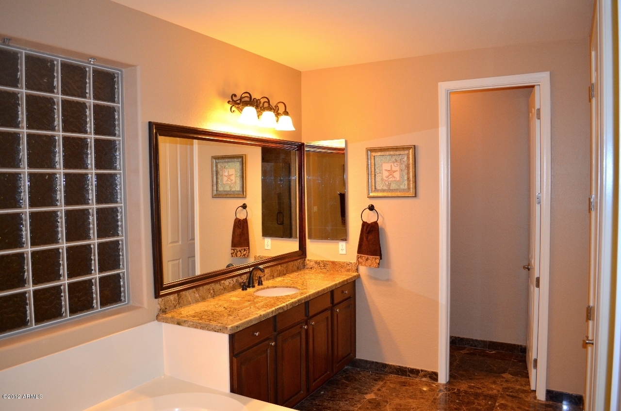3155 East Blue Ridge Way Gilbert, AZ 85298 - Photo 38 of 70 38
