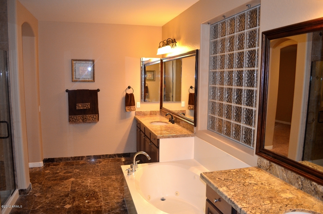 3155 East Blue Ridge Way Gilbert, AZ 85298 - Photo 40 of 70 40