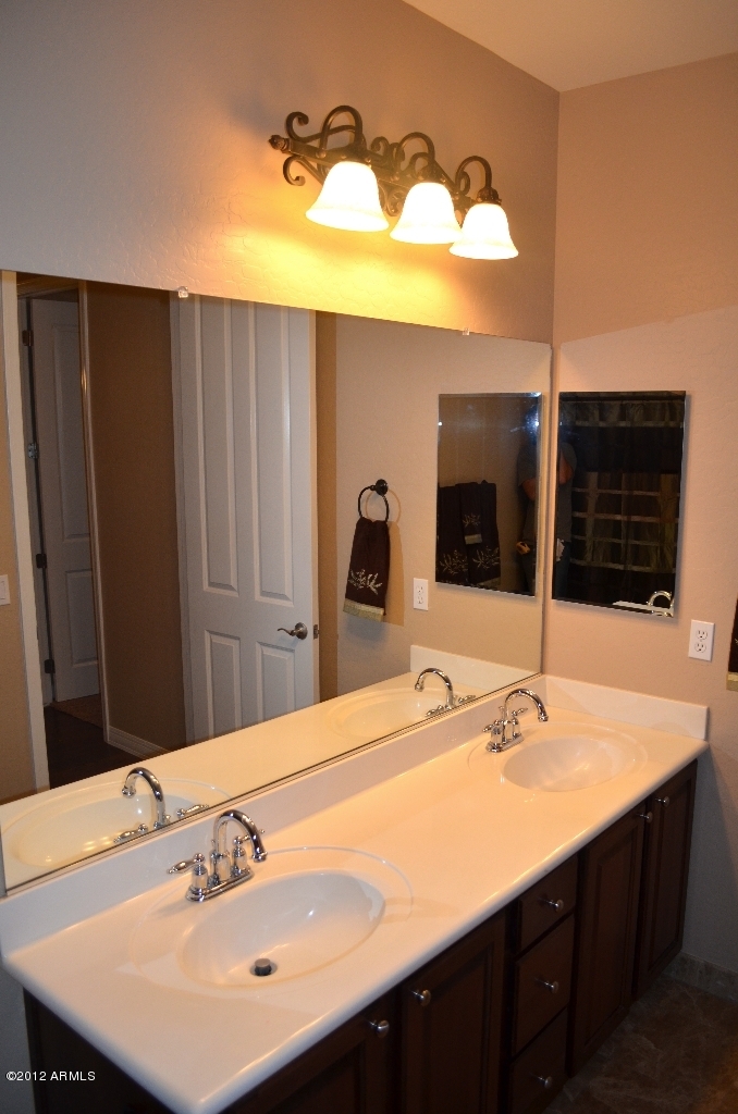 3155 East Blue Ridge Way Gilbert, AZ 85298 - Photo 56 of 70 DSC_0444