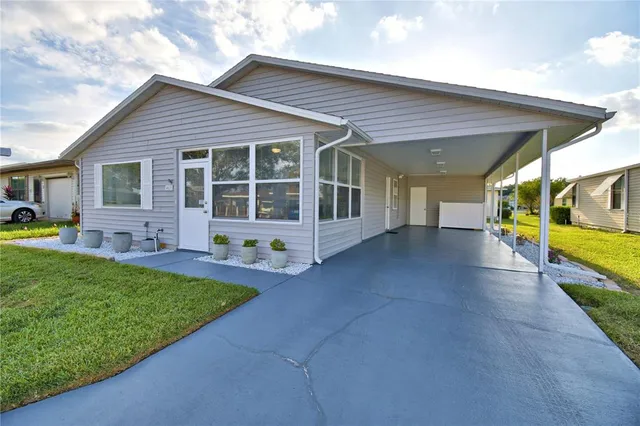 $222,000 | 4823 Colonnades Circle West, Lakeland, FL 33811