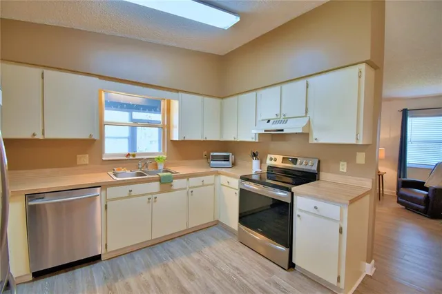 $222,000 | 4823 Colonnades Circle West, Lakeland, FL 33811