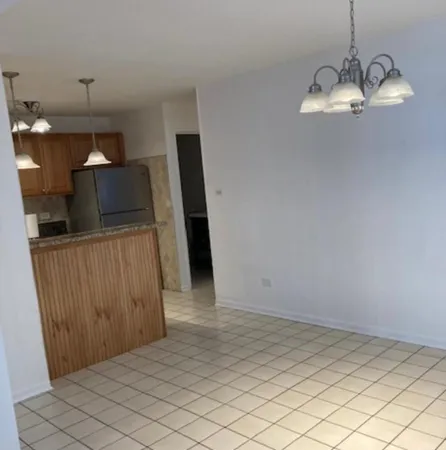 $1,750 | 10408 Major Avenue, Unit 1S, Oak Lawn, IL 60453