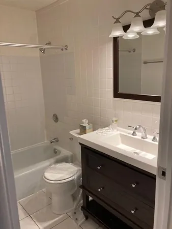 $1,750 | 10408 Major Avenue, Unit 1S, Oak Lawn, IL 60453