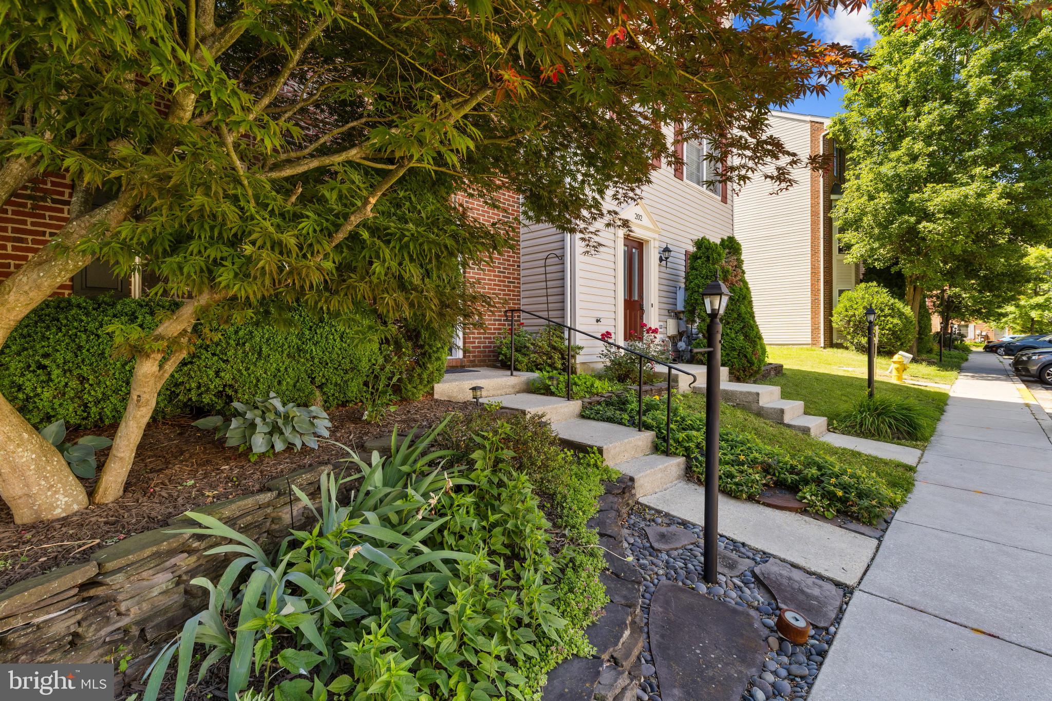 204 Tilden Way, Unit 204 Edgewater, MD 21037 - Photo 52 of 64 Easy to maintain front yard