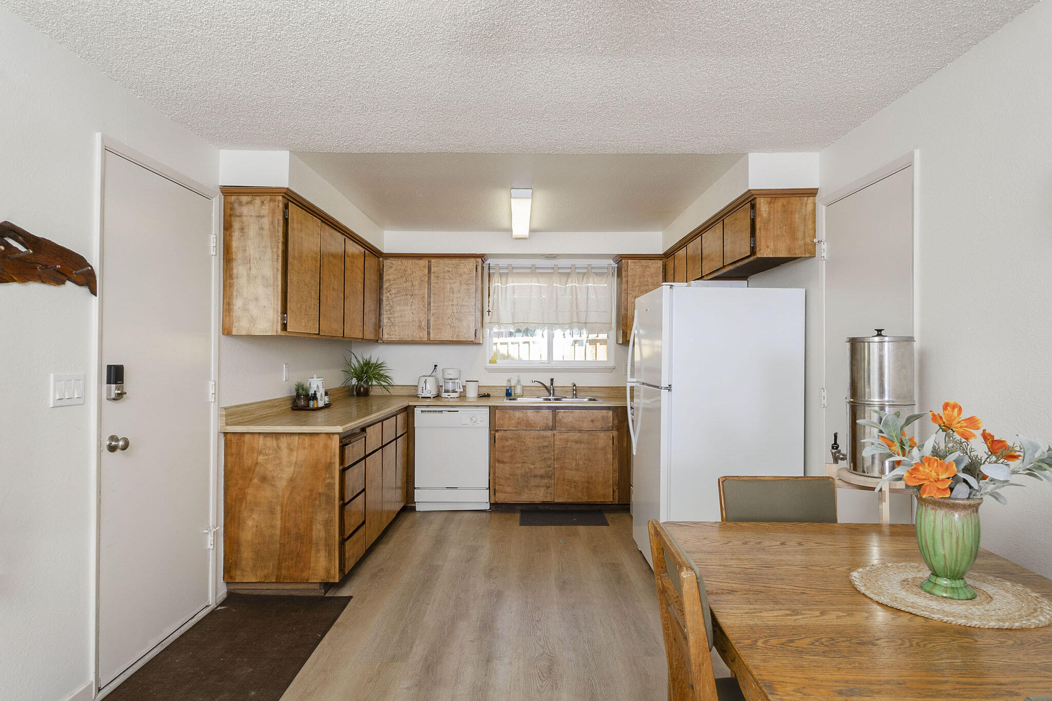 100 Brookside Court Rogue River, OR 97537 - Photo 8 of 35 8