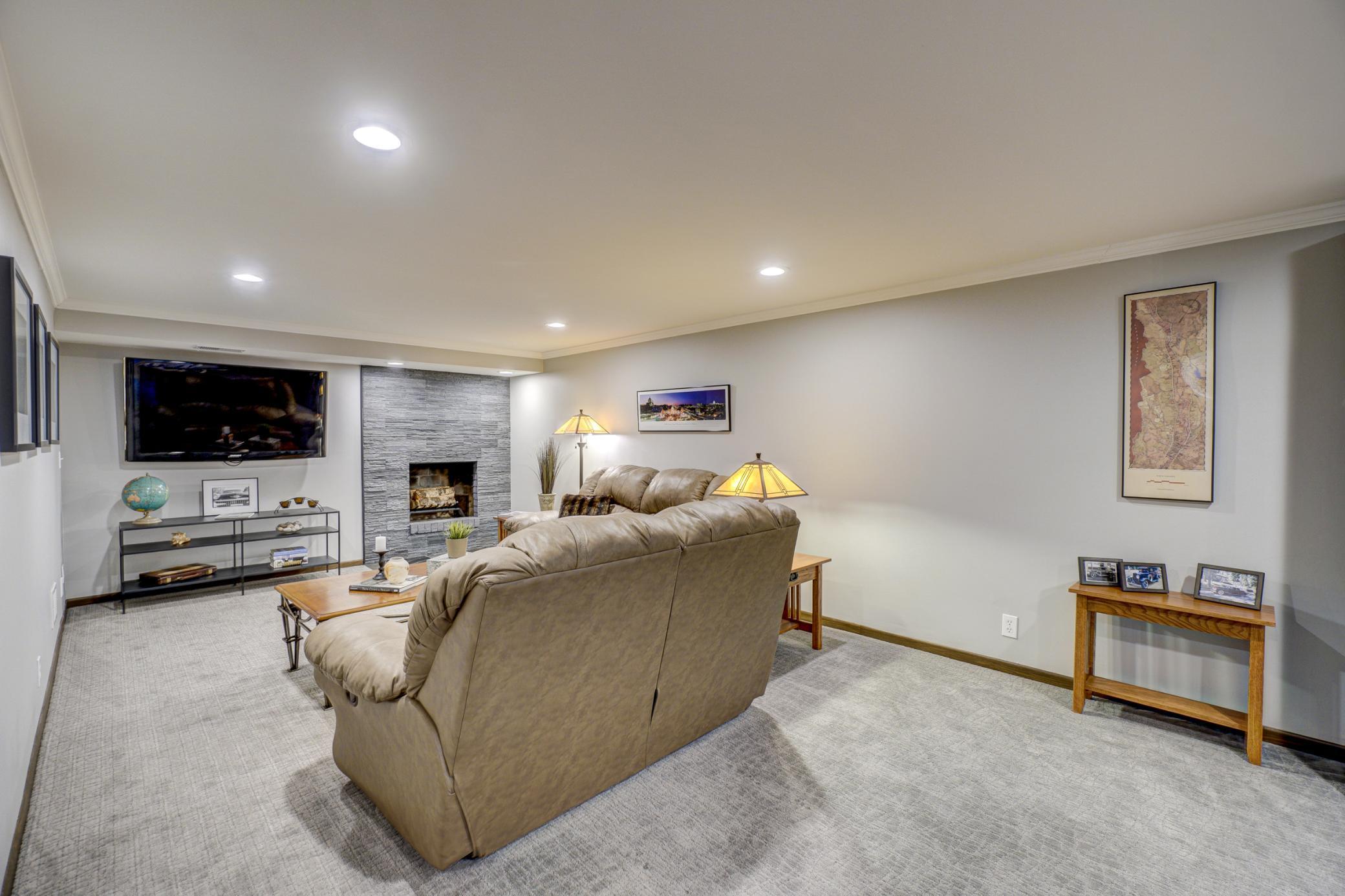 5804 West 70th Street Edina, MN 55439 - Photo 30 of 45 Gallery Image 30