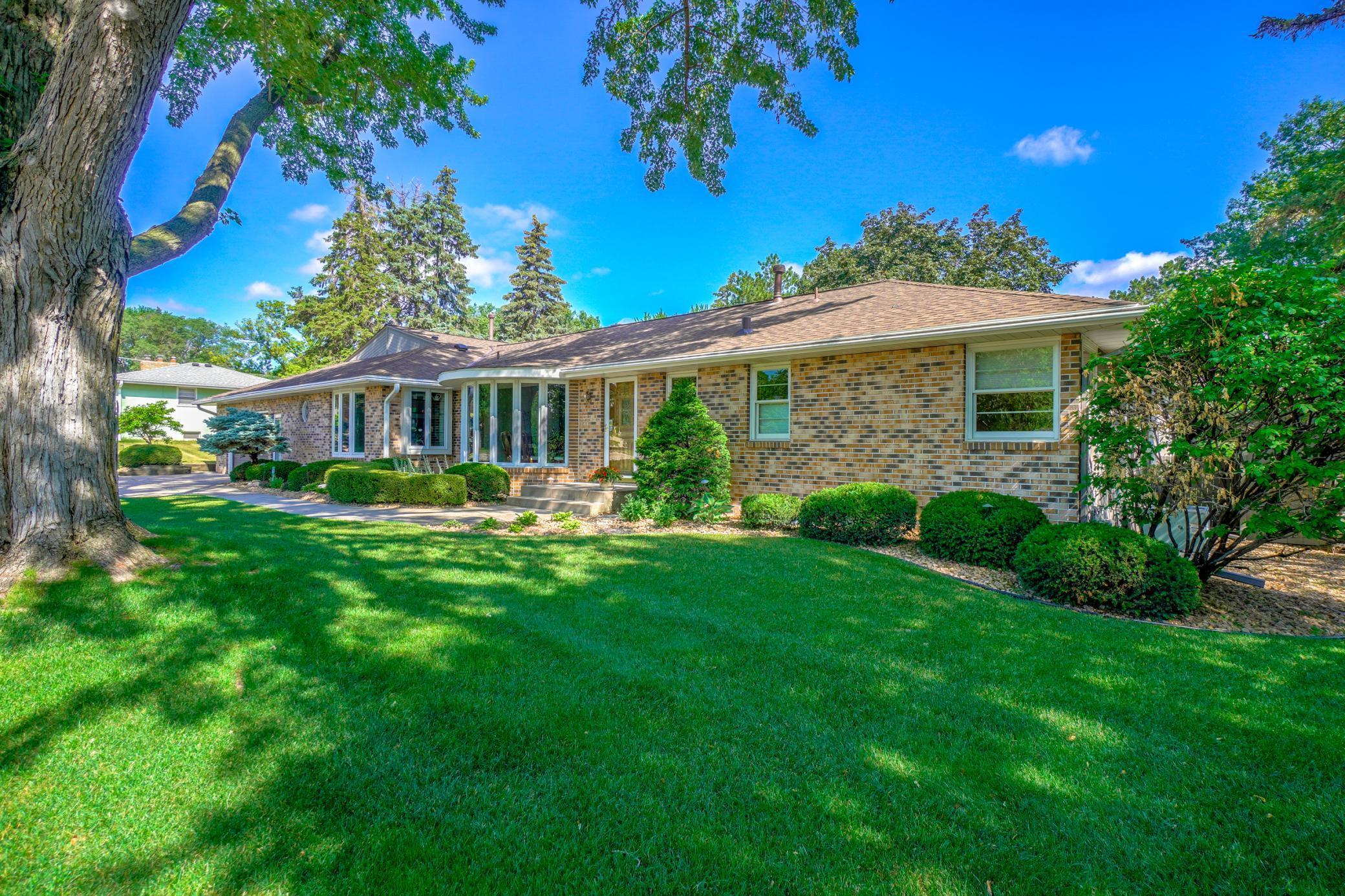 5804 West 70th Street Edina, MN 55439 - Photo 45 of 45 Gallery Image 45