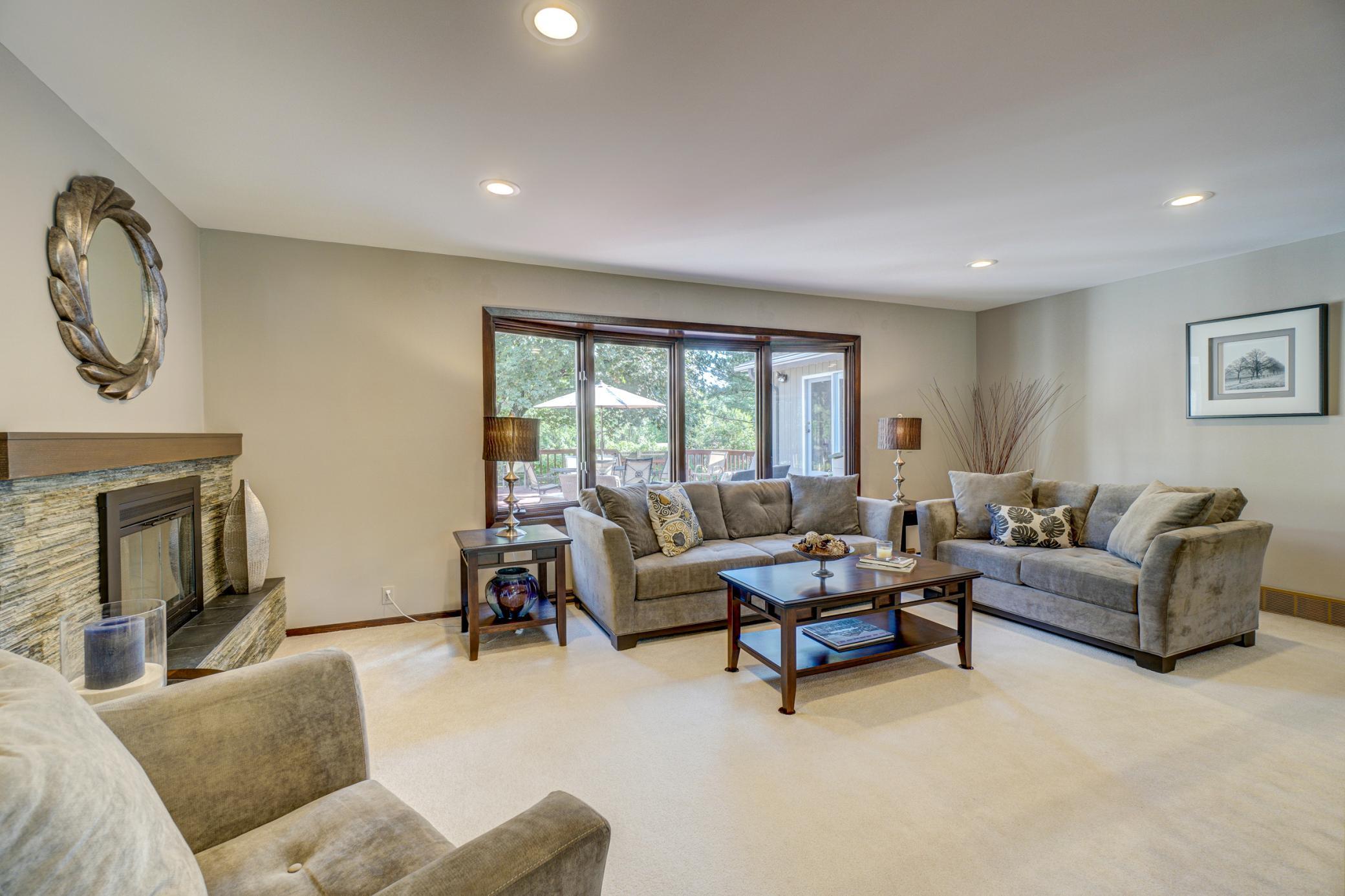 5804 West 70th Street Edina, MN 55439 - Photo 5 of 45 Gallery Image 5