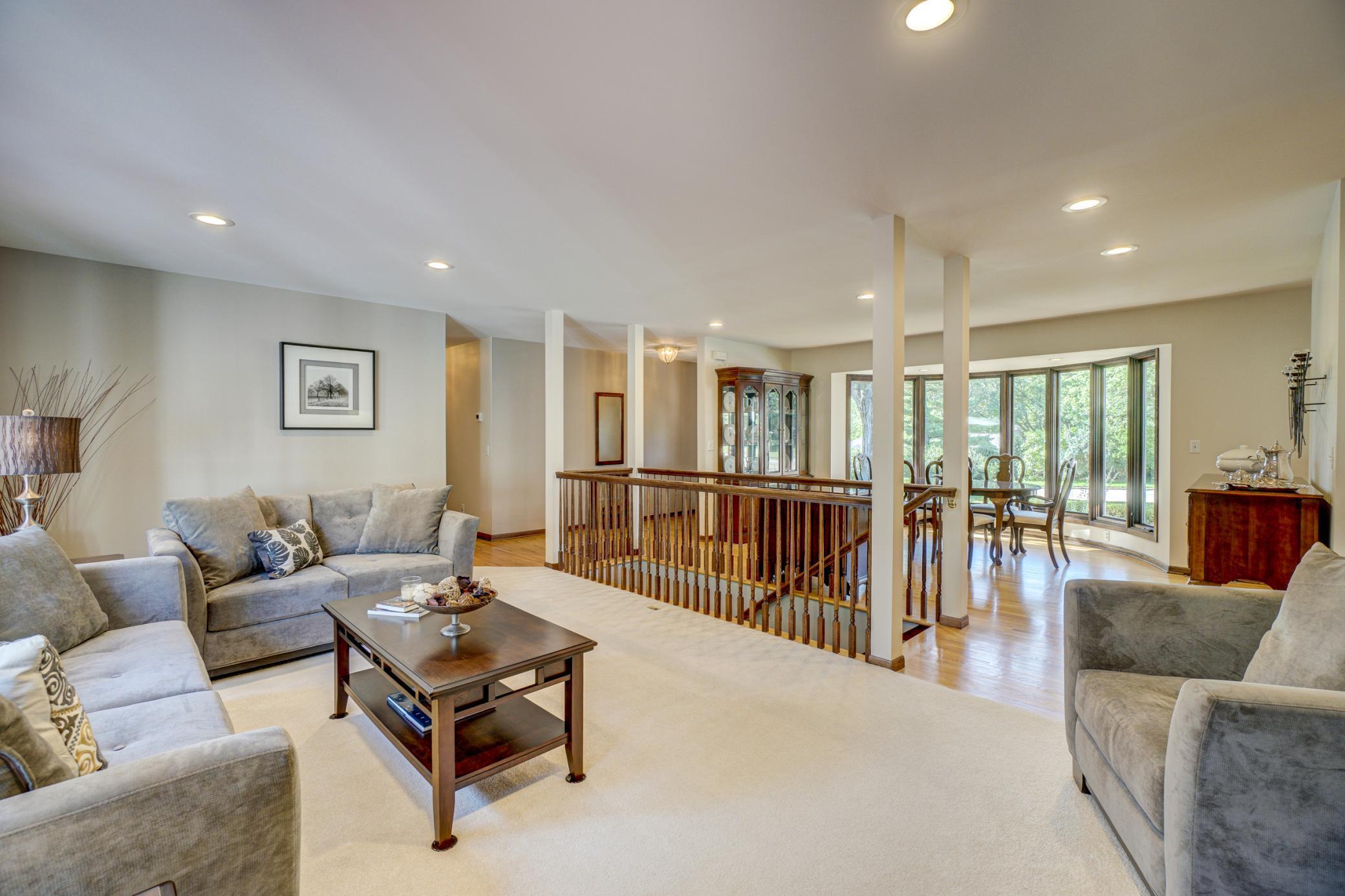 5804 West 70th Street Edina, MN 55439 - Photo 6 of 45 Gallery Image 6