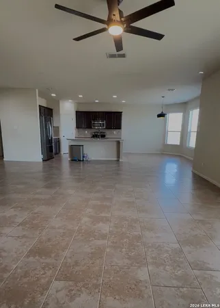 $2,800 | 9010 Phoenix, Converse, TX 78109
