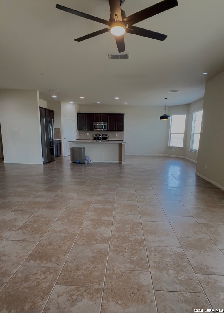 9010 Phoenix Converse, TX 78109 - Photo 8 of 8