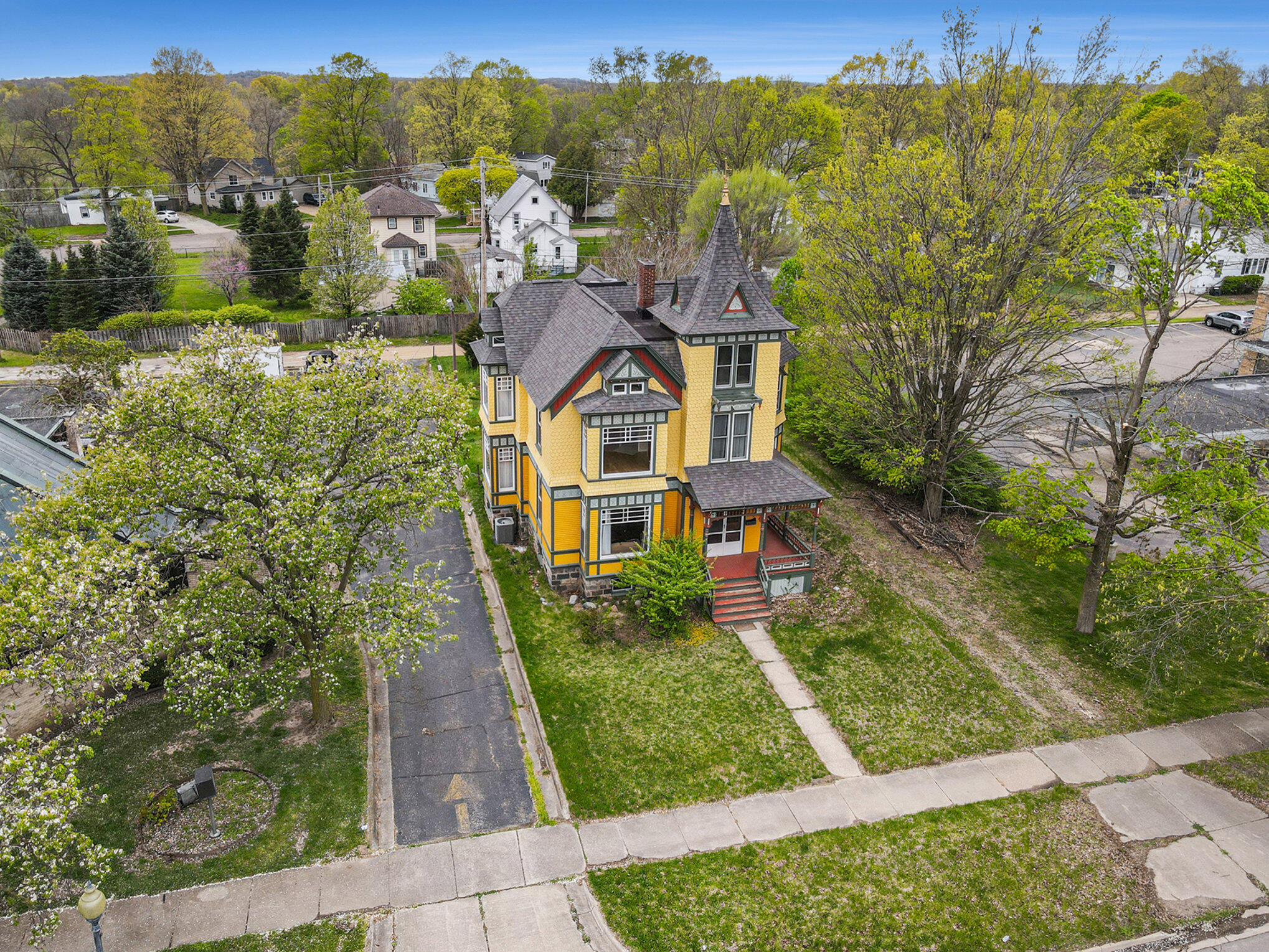208 North Main Street Three Rivers, MI 49093 - Photo 36 of 49 007_dji_0393
