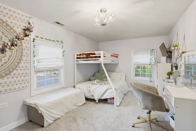 $579,900 | 16938 South Cicero Avenue, Oak Forest, IL 60452