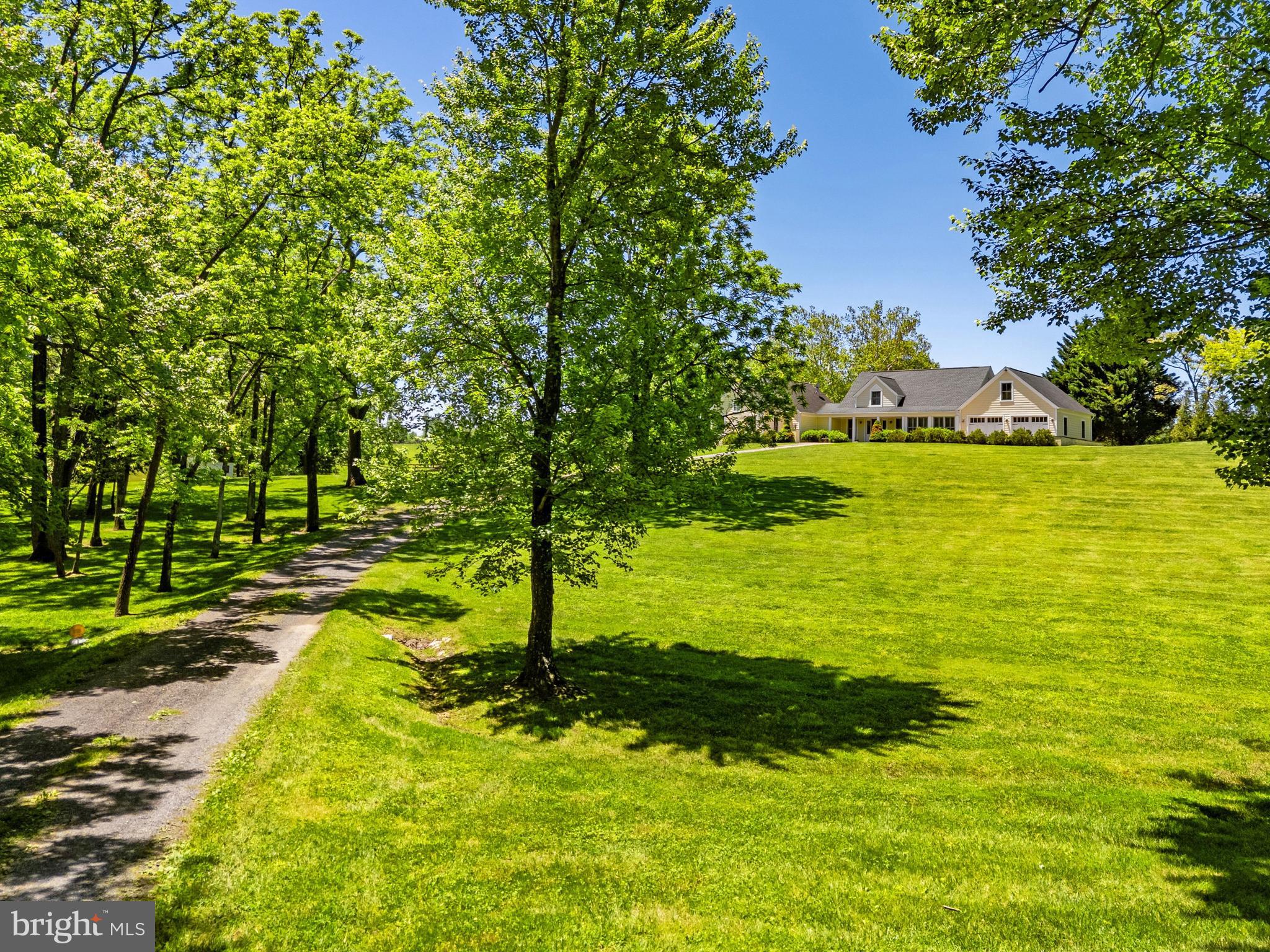 20147 Woodtrail Road Round Hill, VA 20141 - Photo 2 of 41 a view of an ocean view