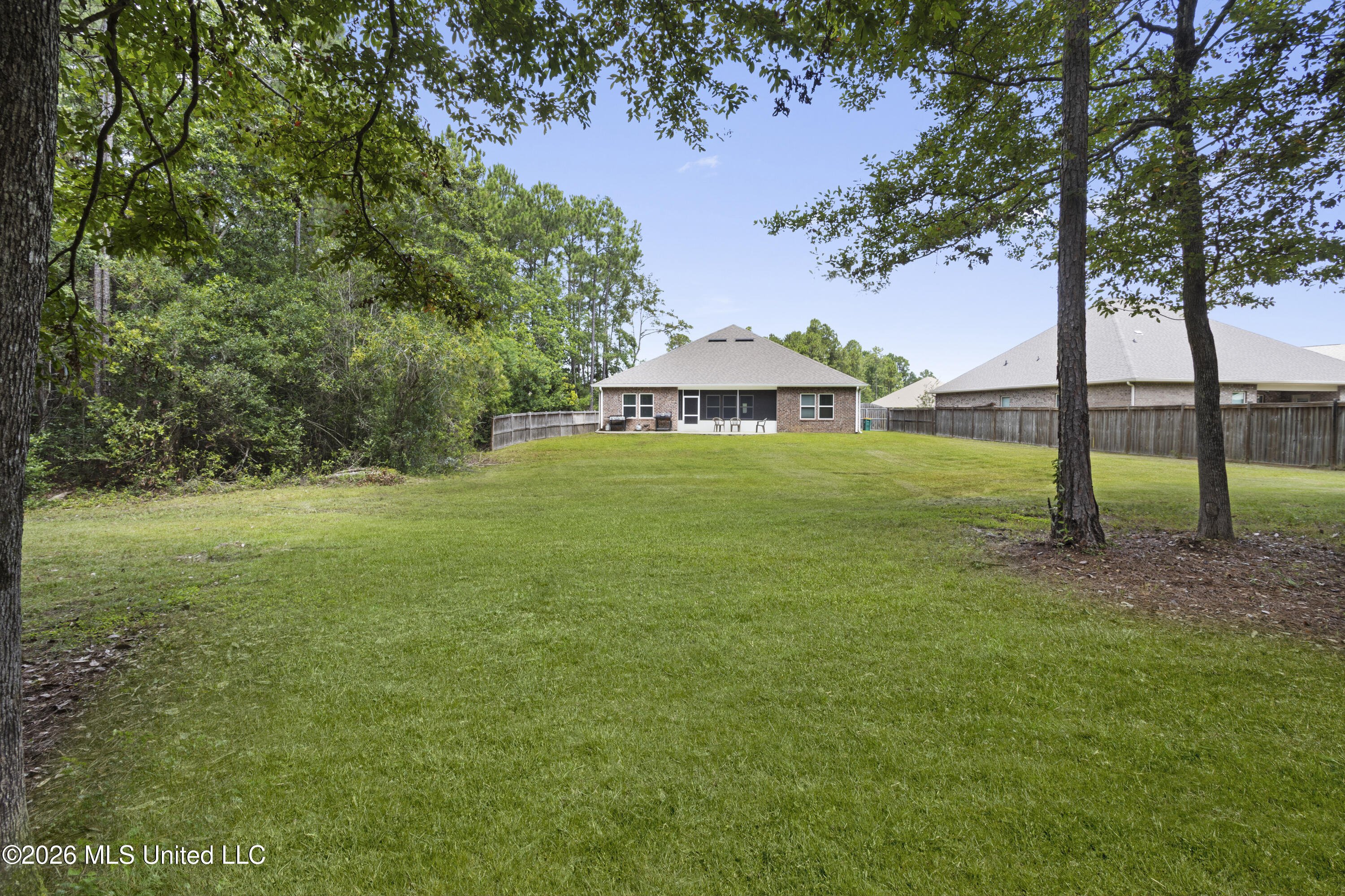 8452 Rock Glen Road Biloxi, MS 39532 - Photo 35 of 38 00036