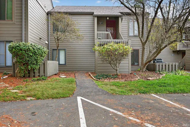 $170,000 | 9371 South Lake Ridge Drive, Bloomington, IN 47401