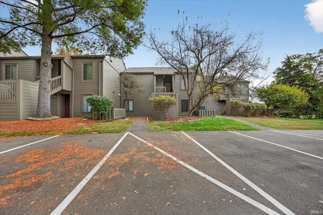 $170,000 | 9371 South Lake Ridge Drive, Bloomington, IN 47401