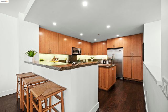 $669,000 | 438 West Grand Avenue, Unit 422, Oakland, CA 94612