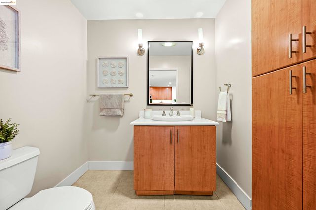 $669,000 | 438 West Grand Avenue, Unit 422, Oakland, CA 94612