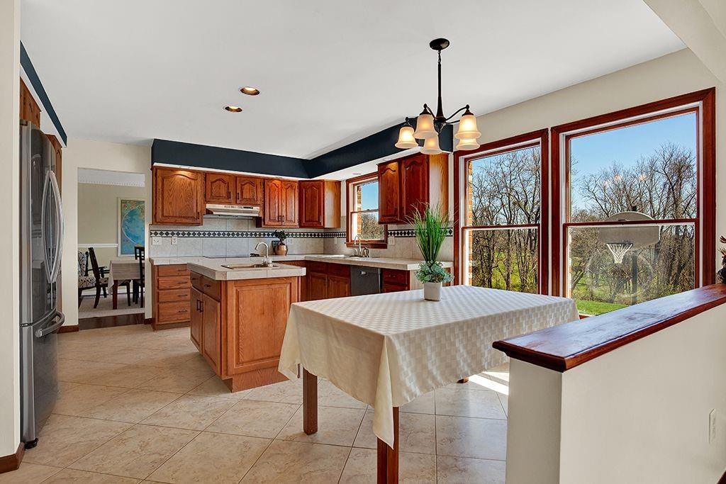 321 Pinkerton Road Wexford, PA 15090 - Photo 5 of 23 Gallery Image 5