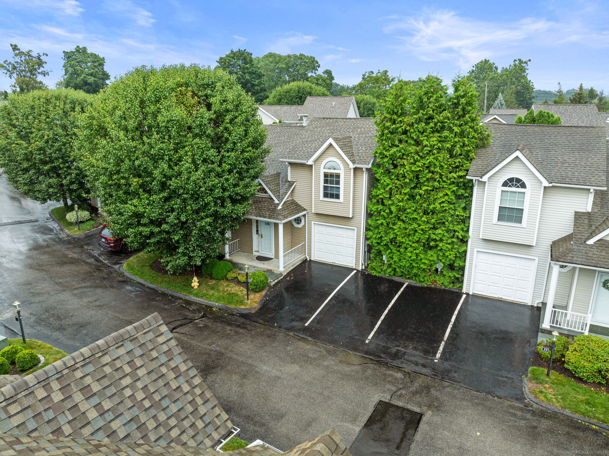 596 Glenbrook Road, Unit 34 Stamford, CT 06906 - Photo 1 of 1 an aerial view of a house