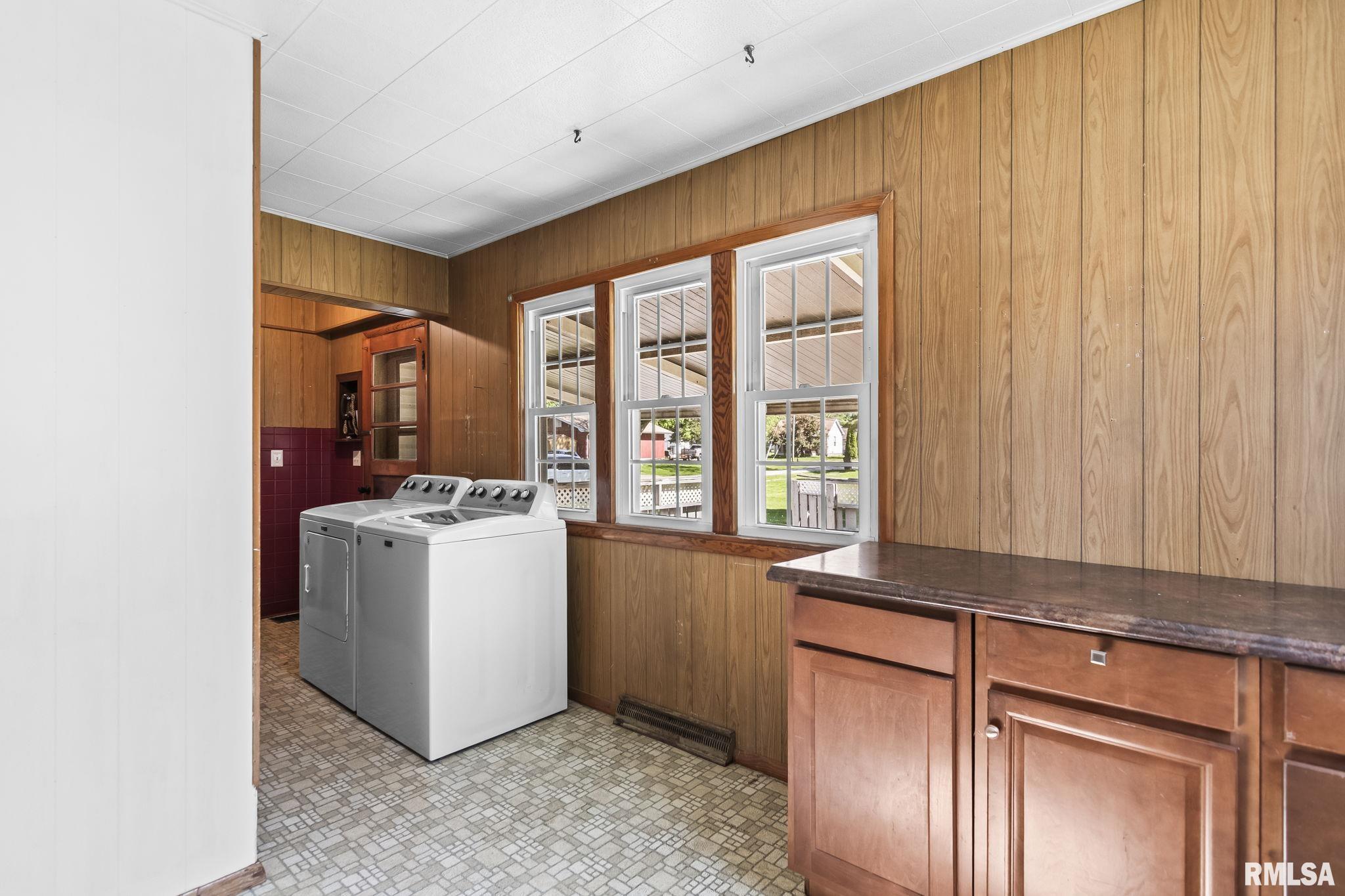 324 Edwards Street Nokomis, IL 62075 - Photo 28 of 47
