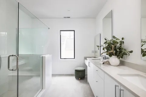 $1,775,000 | 354 Linwood Avenue, Unit 354, Newton, MA 02460
