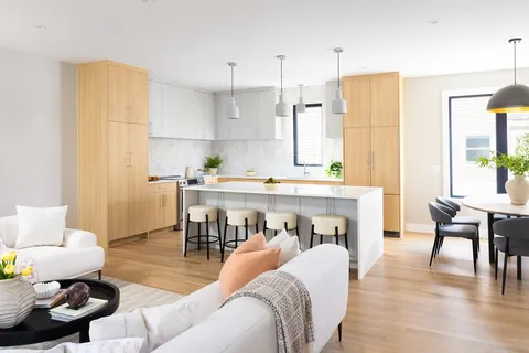 $1,775,000 | 354 Linwood Avenue, Unit 354, Newton, MA 02460